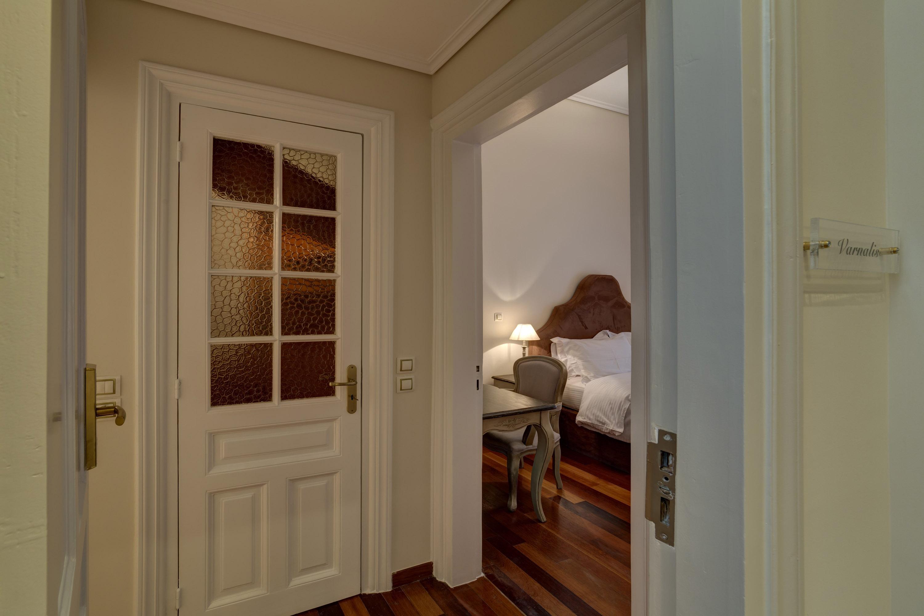Hotel And Poetry Atenas