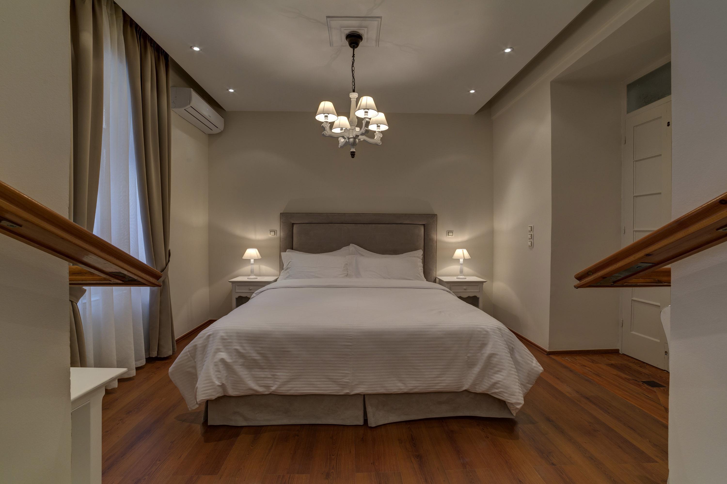 And Poetry Hotel Atenas